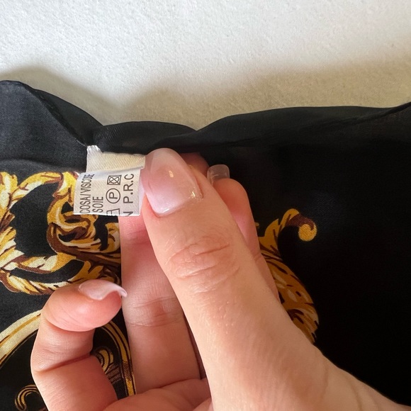 Silk scarf - Picture 6 of 10